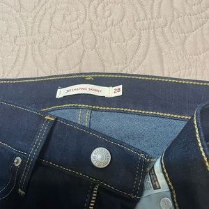 Levi’s 311 Shaping Skinny